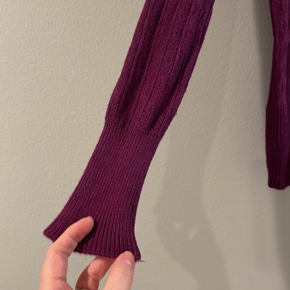 Evolution by Cyrus Pom Pom and cableknit sweater - Picture 5 of 7